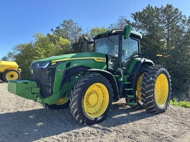 JOHN DEERE 8R 250 — foto 1 de 13