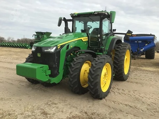 JOHN DEERE 8R 410 — foto 1 de 27