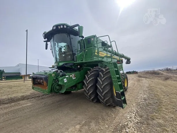 JOHN DEERE S7 900 — foto 1 de 24