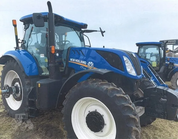 NEW HOLLAND T7.230 — foto 1 de 1