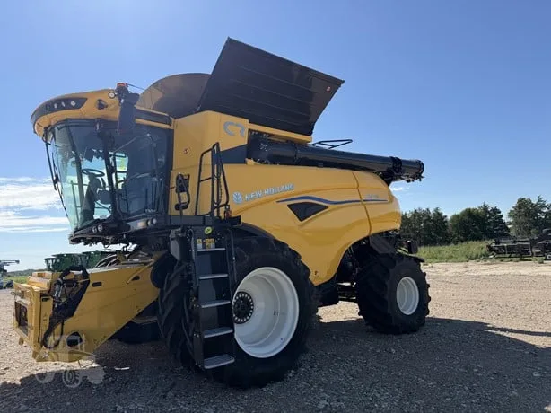 NEW HOLLAND CR8.90 — foto 1 de 14